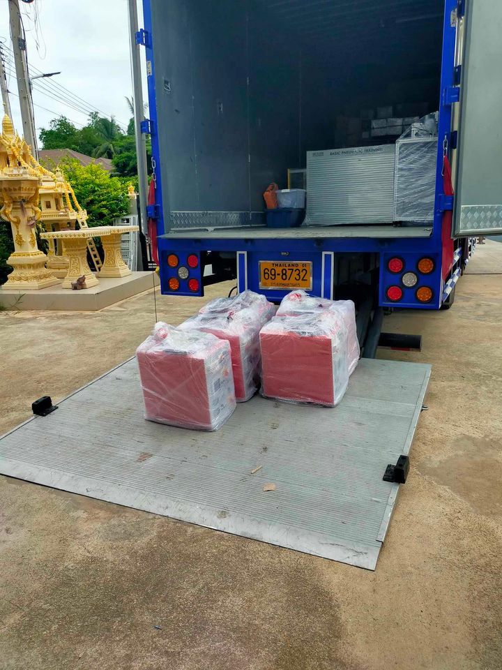 รุ่งโรจน์ รถรับจ้างขนย้าย