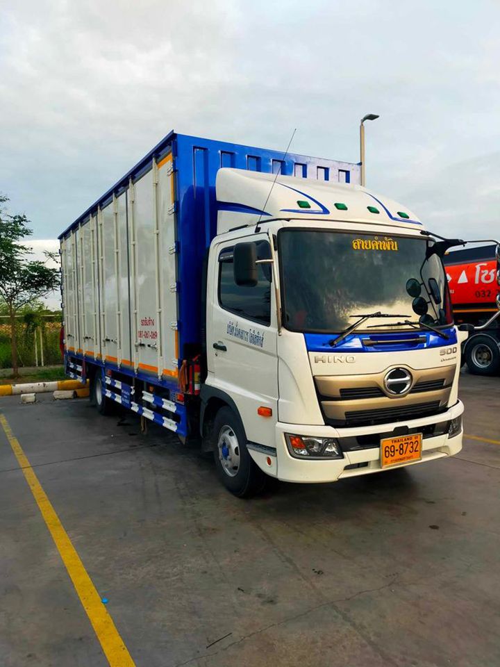 รุ่งโรจน์ รถรับจ้างขนย้าย